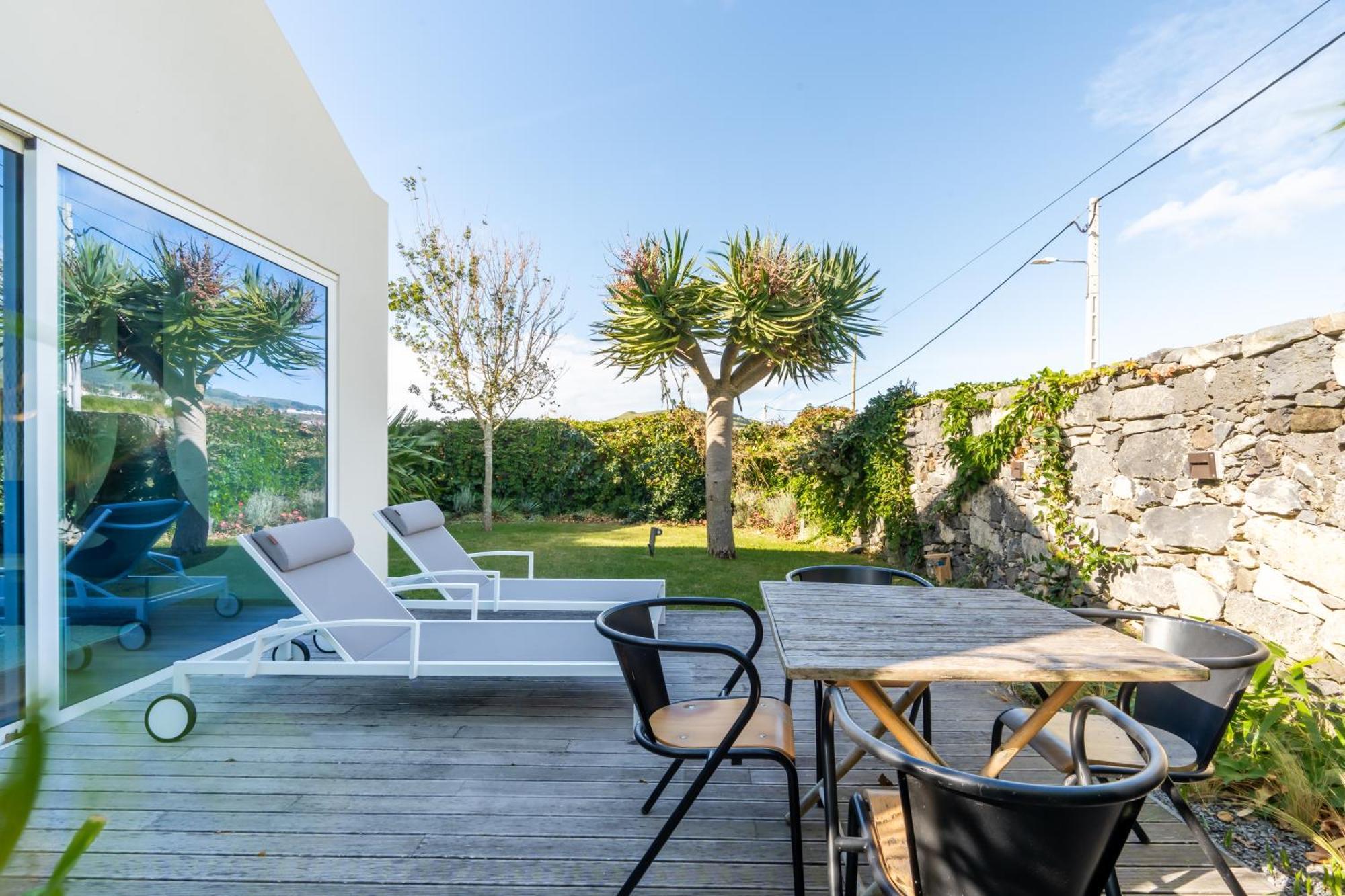 Sensi Azores Nature And Spa Ginetes Exterior photo The garden of the house